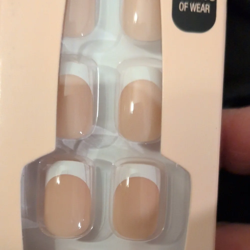 OPI On Point Instant Press-On Mani - Soft Beige